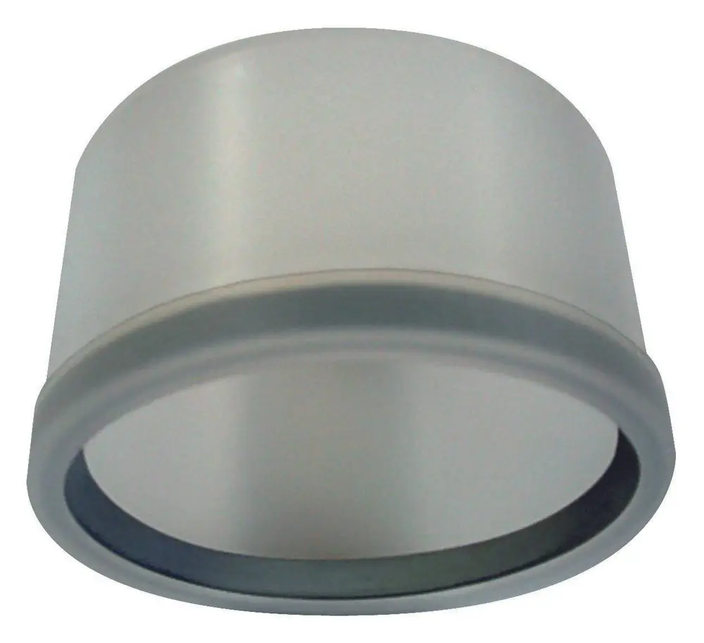 Übergangsstück aus Metall, designed für die Verbindung von Rohren, erzeugt von Vaillant, mit einem schlichten, zylindrischen Aufbau und einem ringsum angebrachten Dichtungsring.